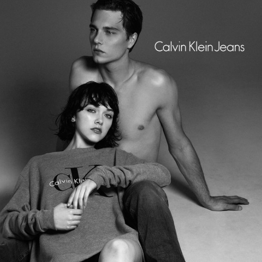 Calvin Klein Jeans服饰及鞋包闪购