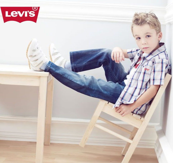 从小就要凹造型 Levi’s 儿童服装