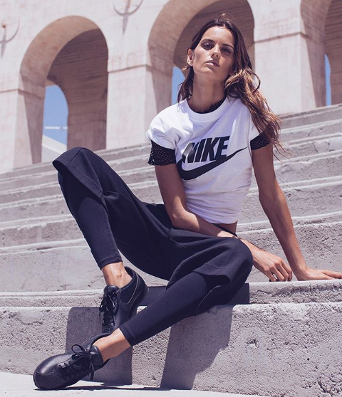 Nike 耐克男女装运动健身服
