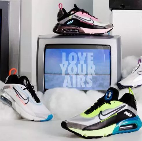 运动品牌巨头 Nike 运动鞋
