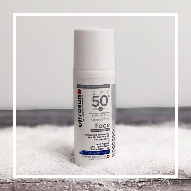 敏感肌专用！还能淡化色斑！Ultrasun 优佳高倍保湿面部防晒乳#SPF50