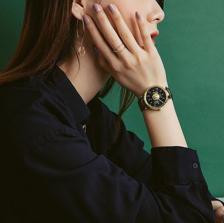 文艺复兴时期特色的华丽，范思哲旗下系列Versus腕表