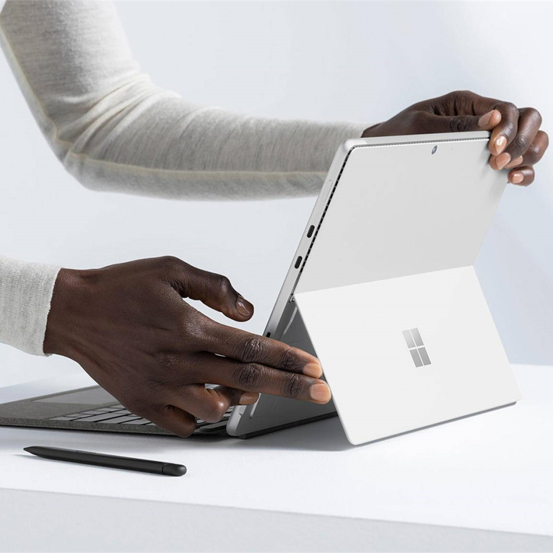 最强二合一，真生产力来临！Microsoft Surface Pro 8