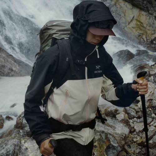 生于山海的户外爱马仕！Arc’teryx 始祖鸟官网