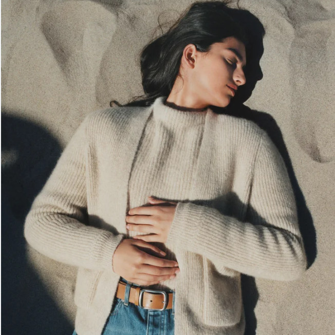 温柔、干净、极简，却时髦得刚刚好📸Arket官网