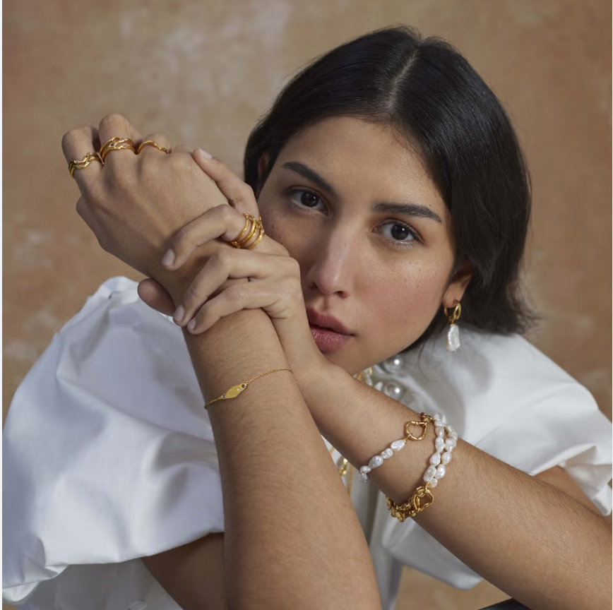 🌙不老气很轻盈！日常也能戴的轻黄金首饰超多流量花都戴过Monica Vinader