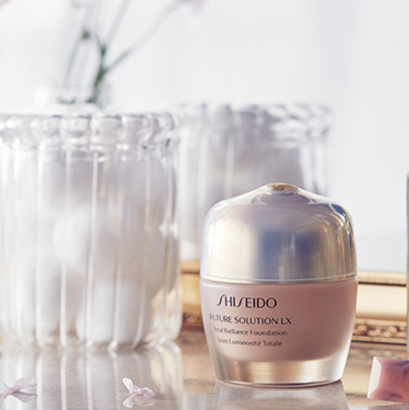 性价比最高的贵妇粉霜 Shiseido Future Solution LX 时光琉璃粉霜